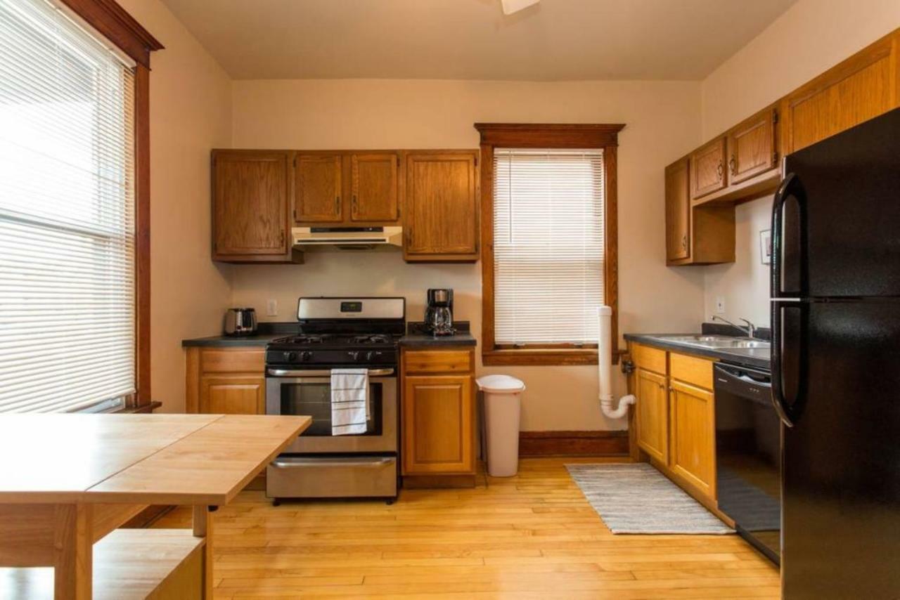 Apartamento Wrigley Oasis! Steps From The Field! - 3Bd 1Ba Chicago Exterior foto